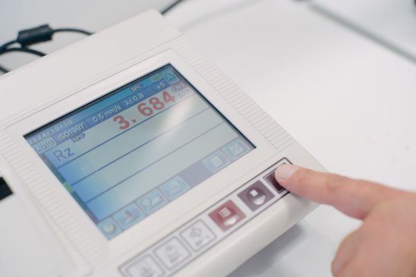 Rauheitsmessung mit Mitutoyo Surftest durch 3DIMETIK